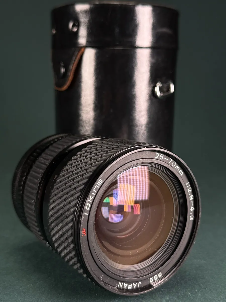 Tokina 28-70 f 2,8/4,3 Canon FD lens - Image 1