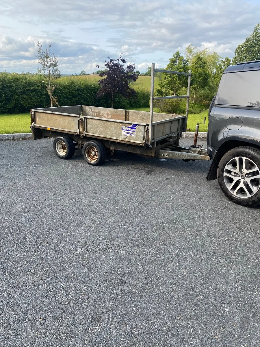 Car - Image 2