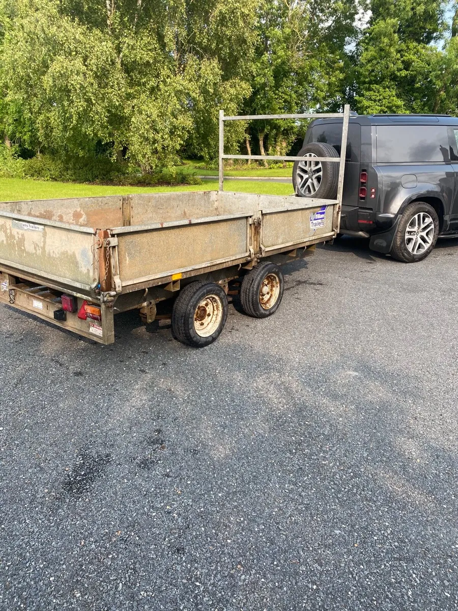 Car - Image 4