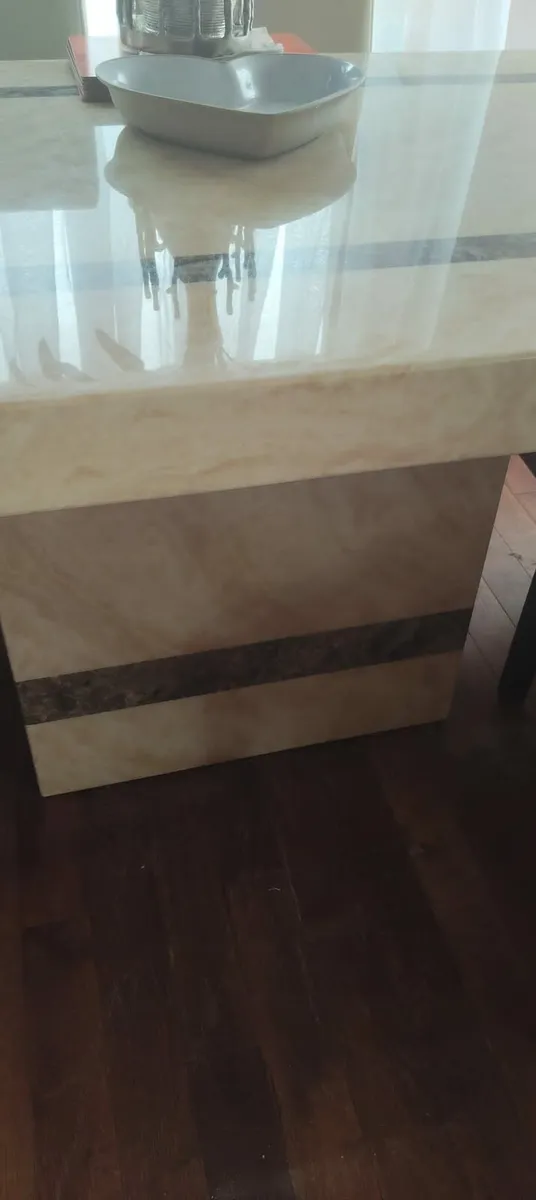 Marble dining Table  6 chairs - Image 3