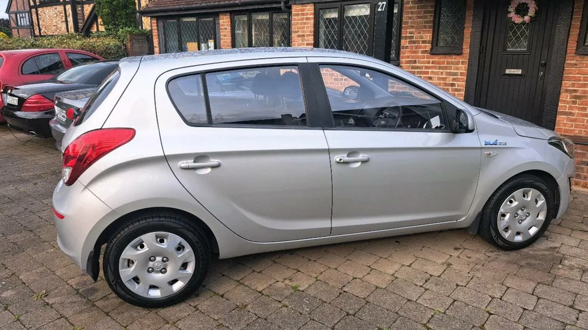 HYUNDAI I20 1.4 DIESEL 2013 ONLY 136000 KLMS - Image 4