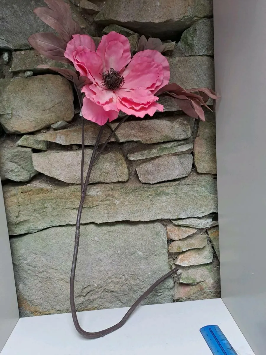 Large pink and brown decorative flower - Image 1