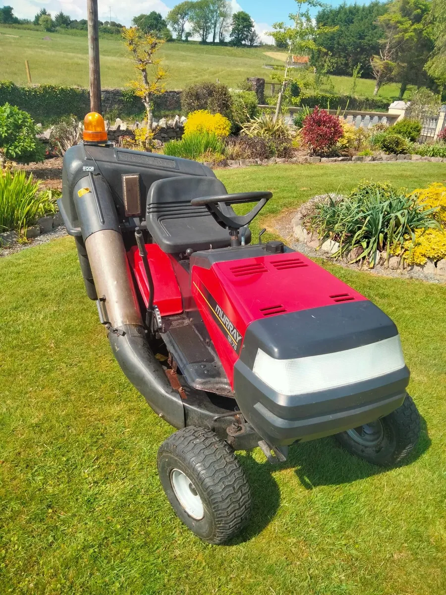Ride on Lawn mower - Image 2