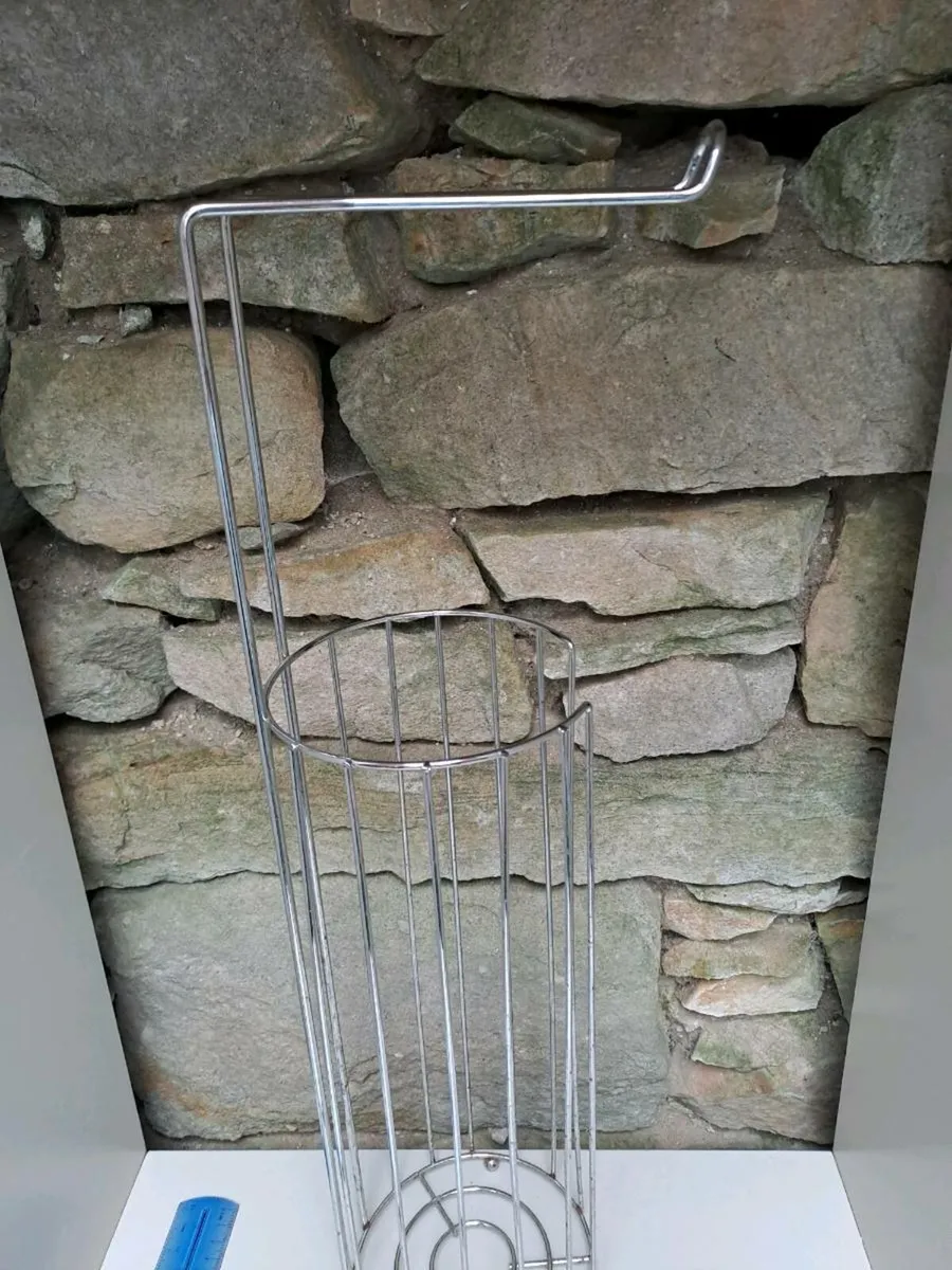 Toilet roll holder - Image 3