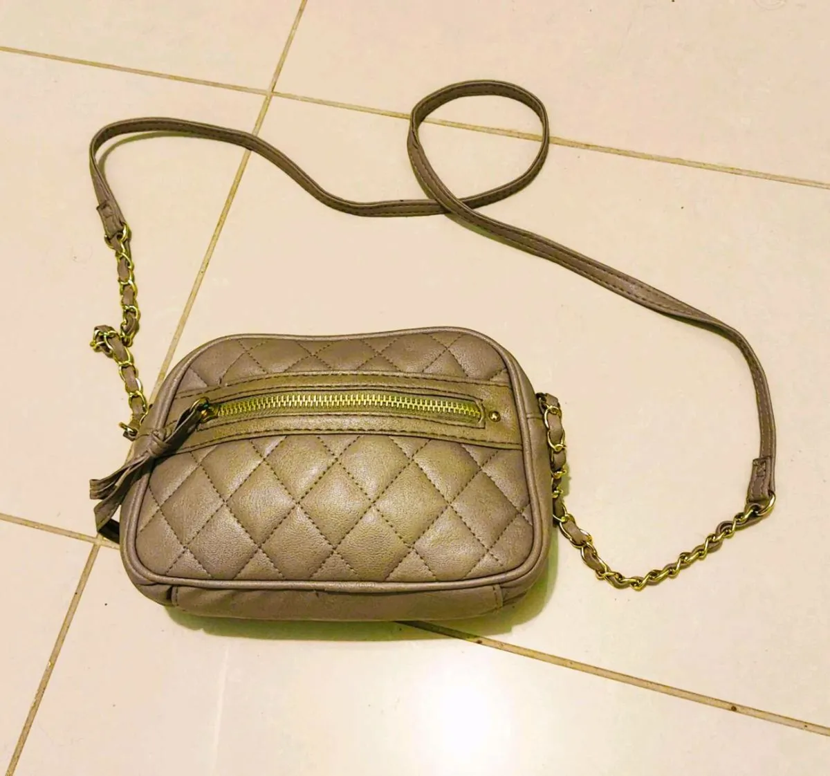 Atmosphere Brown Crossbody Bag – Everyday Chic - Image 1