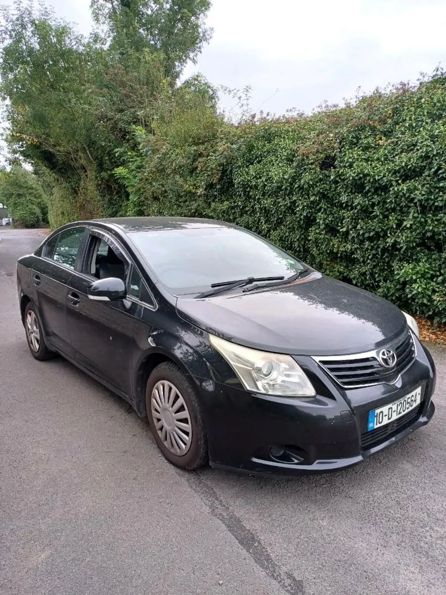 TOYOTA AVENSIS 2010 - Image 1