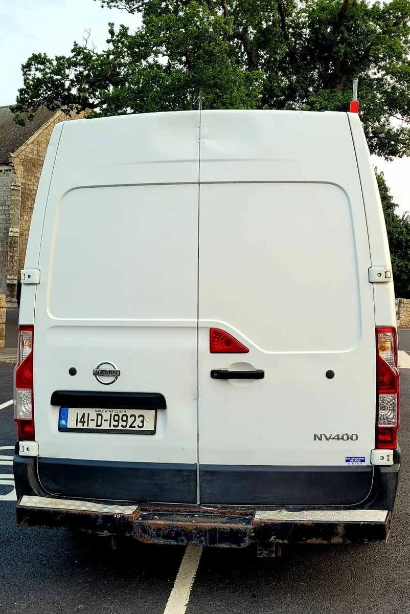 2014 Nissan NV400 - Image 4