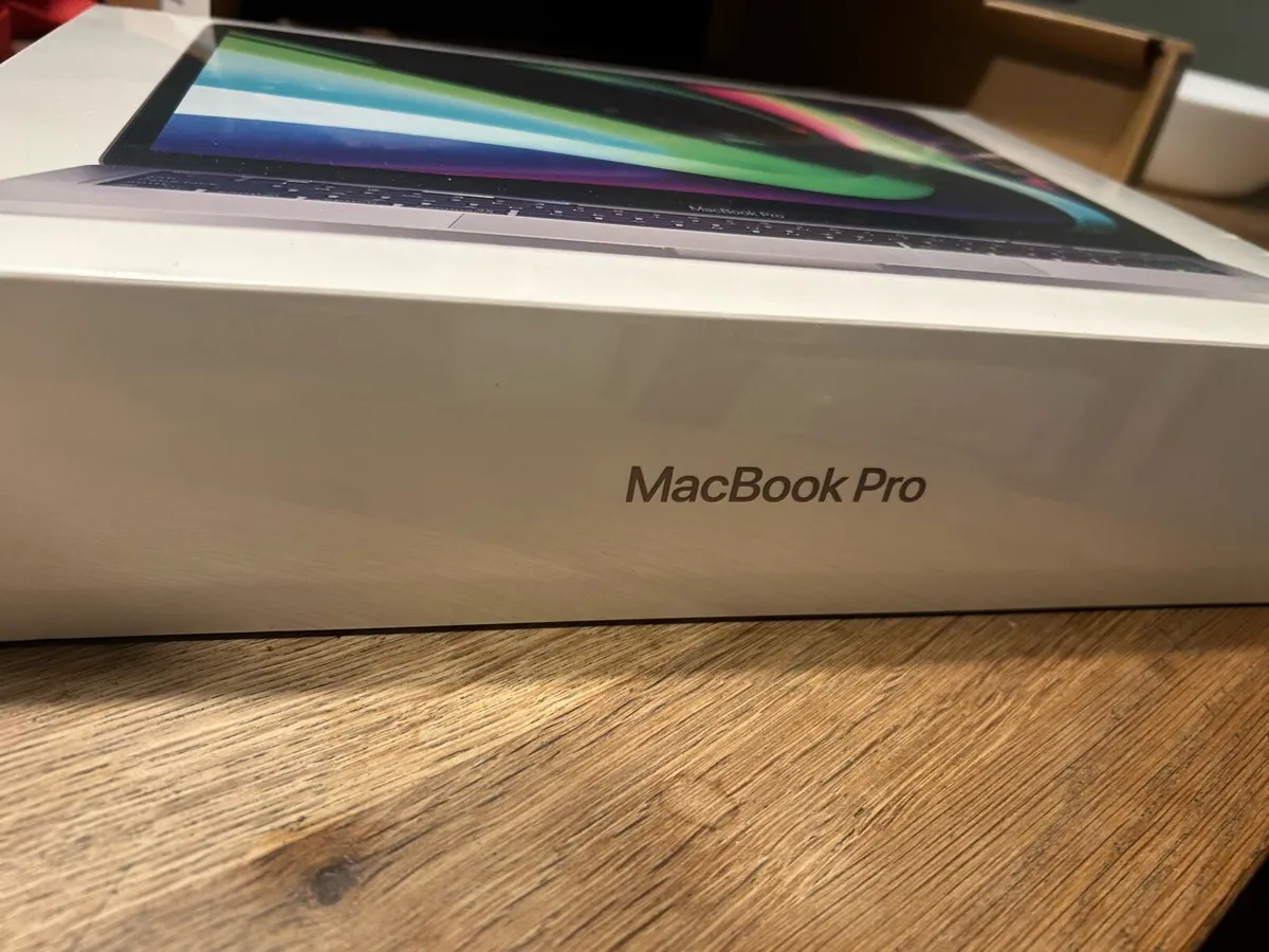 Apple Mac Book - Image 2