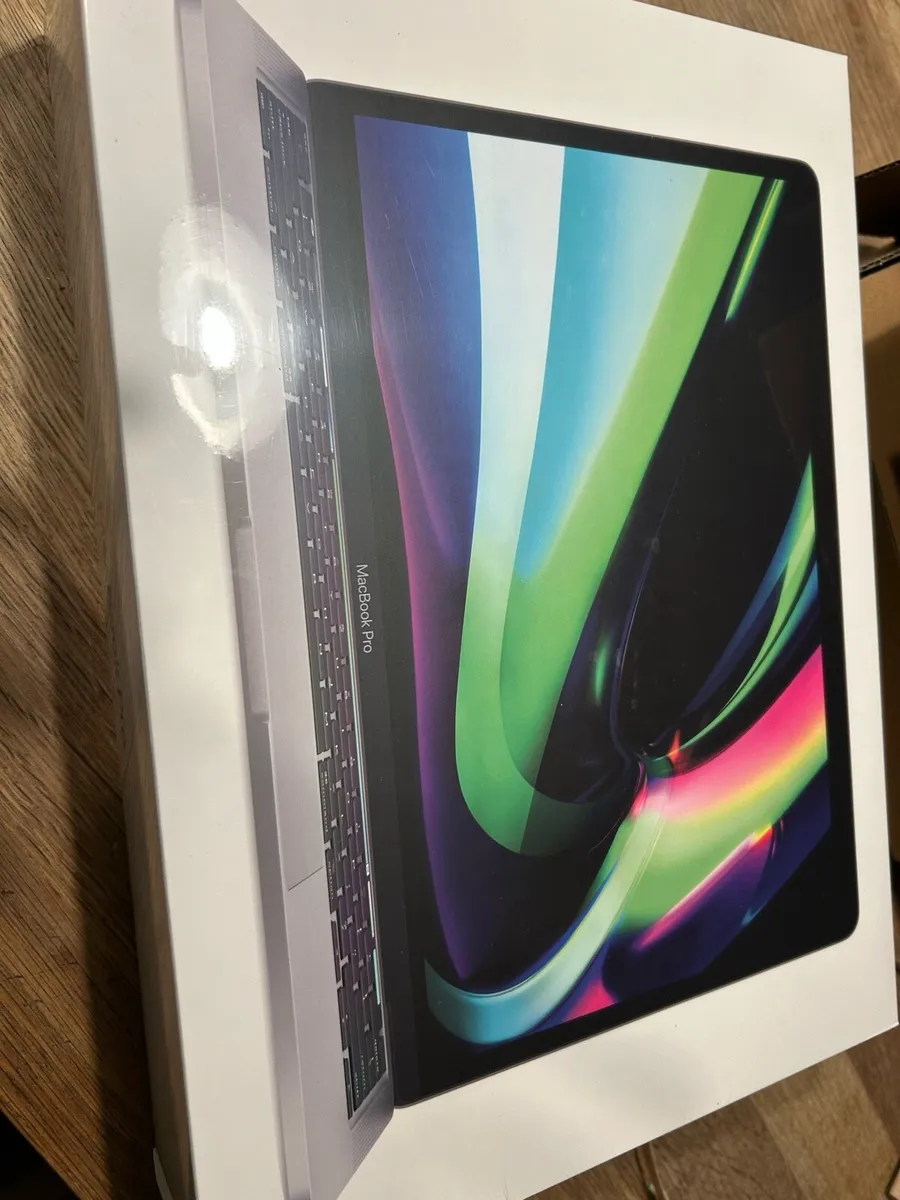 Apple Mac Book - Image 3