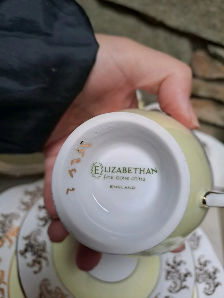 Elizabethan tea set - Image 4