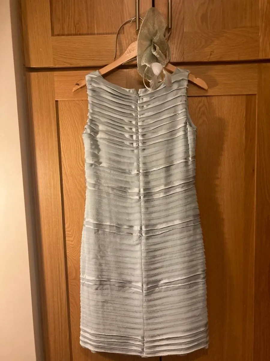 Phase Eight Dress & Fascinator - Image 3