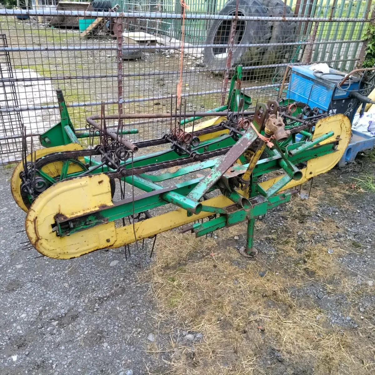Hay rake - Image 1