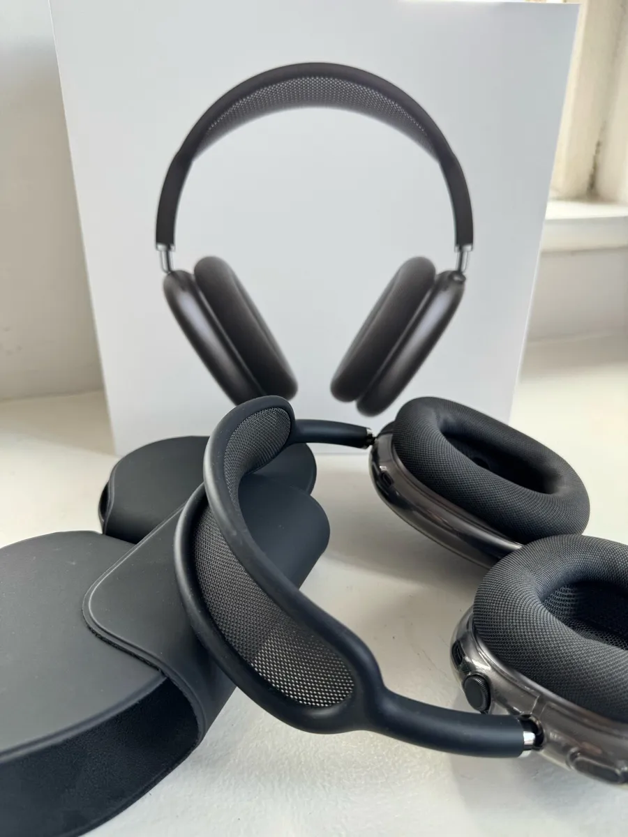 Airpod Max - Image 1