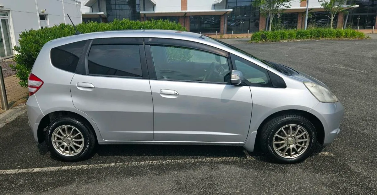 Honda FIT Automatic - Image 3