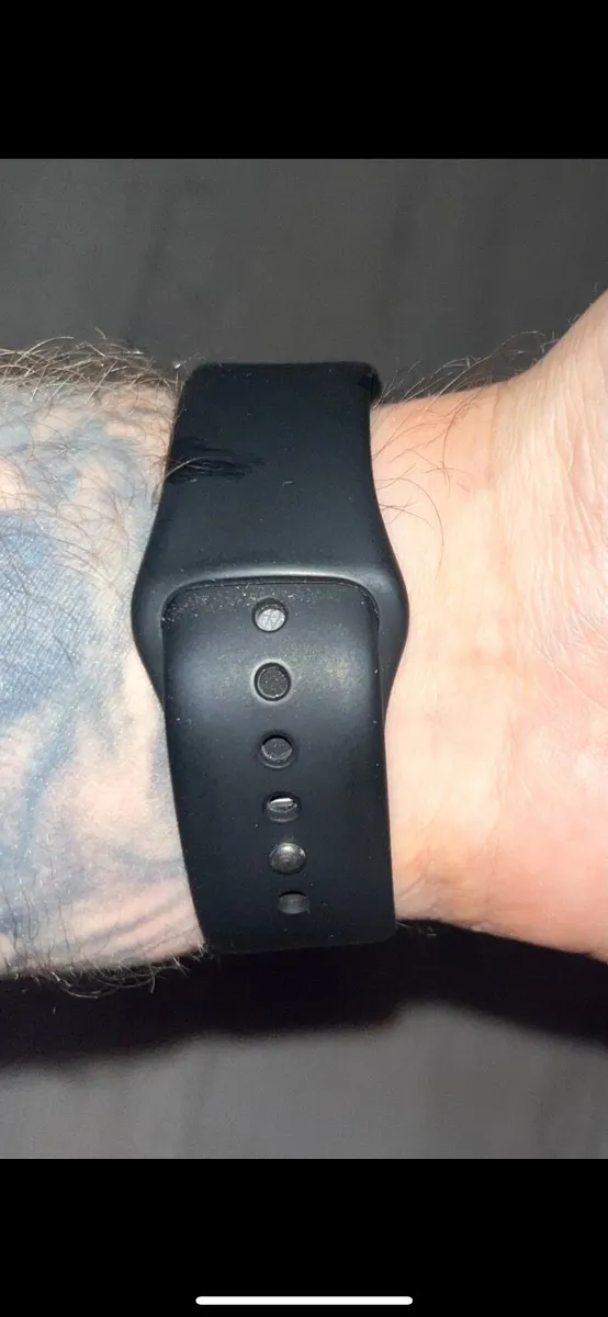Apple Watch Series 7 45mm - Image 3