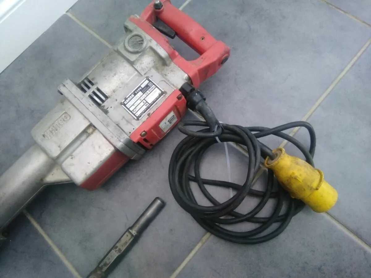 Kango 900X Concrete Breaker - Image 3