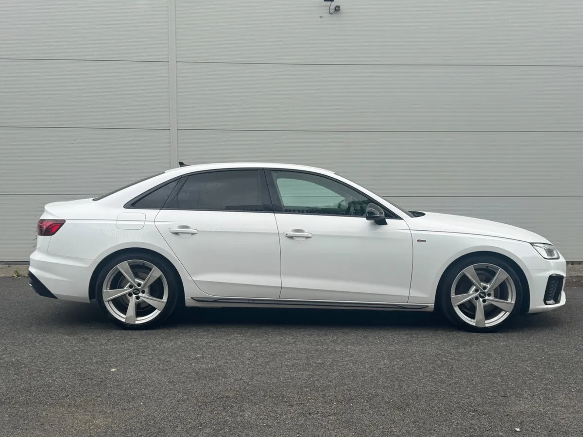 Audi A4 2020 Sline auto - Image 2