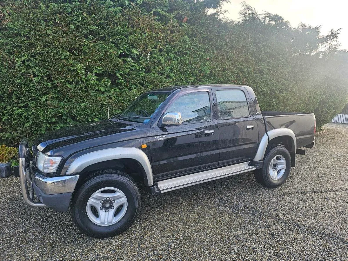 2005 TOYOTA HILUX 2.5 TD - Image 1