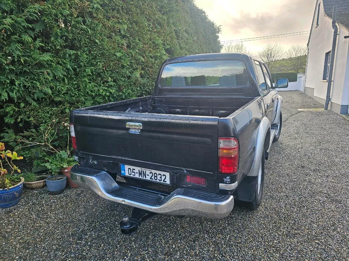 2005 TOYOTA HILUX 2.5 TD - Image 4