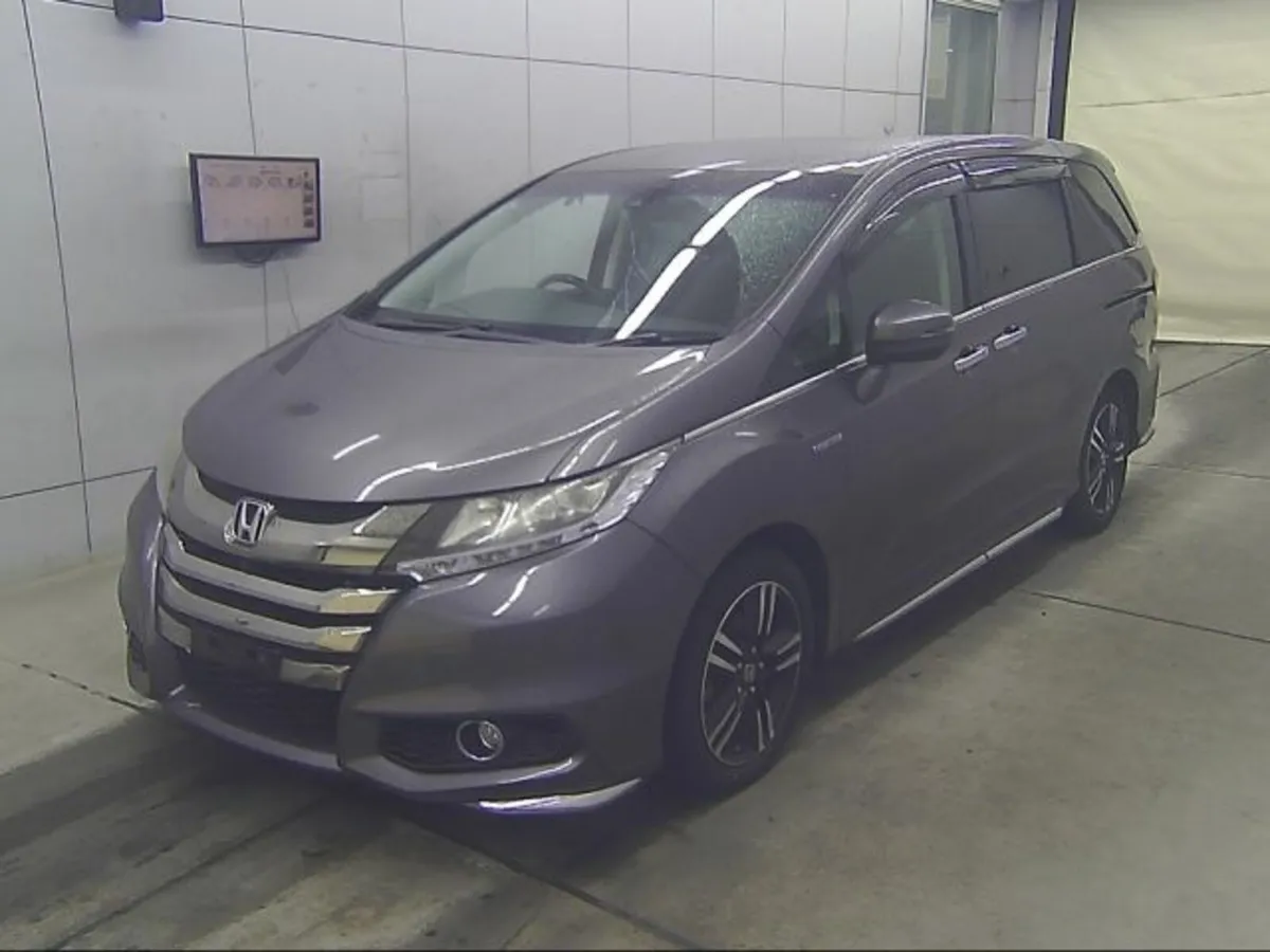 Honda Odyssey Absolute 2.0 Hybrid 7 Seat Automatic - Image 2