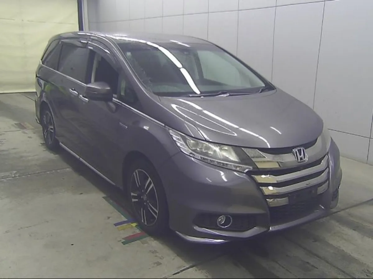 Honda Odyssey Absolute 2.0 Hybrid 7 Seat Automatic - Image 1