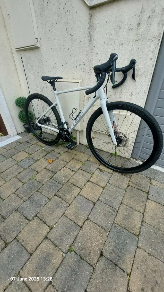 BRAND NEW CUBE BIKE - Image 1