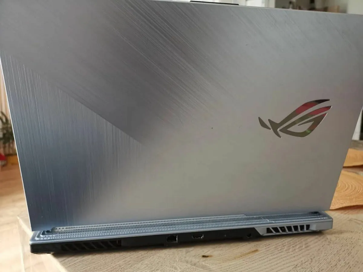 Asus ROG strix - Image 3