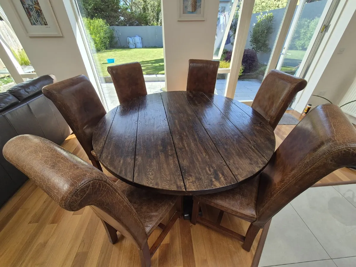 Dining table and chairs - Image 1