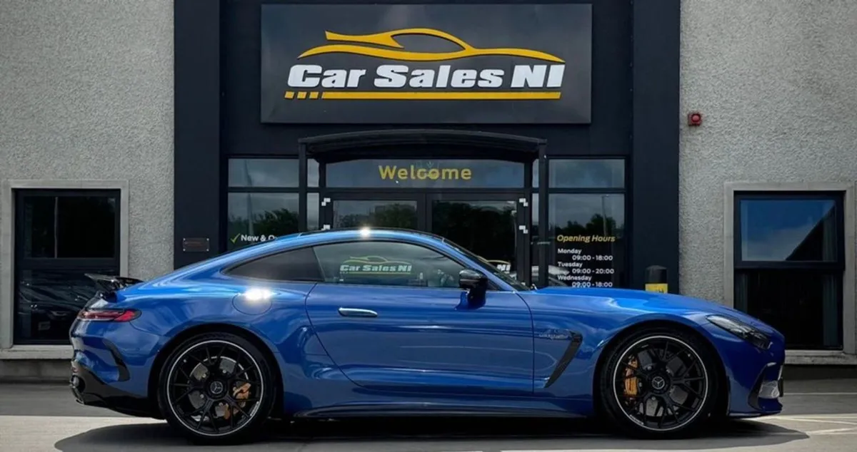 Mercedes-Benz AMG GT 4.0 63 V8 Biturbo Ultimate C - Image 3