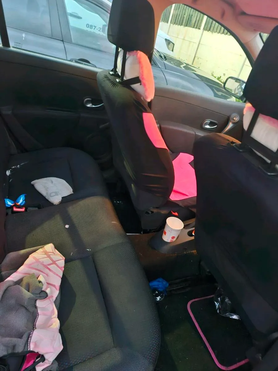 Renault clio - Image 4