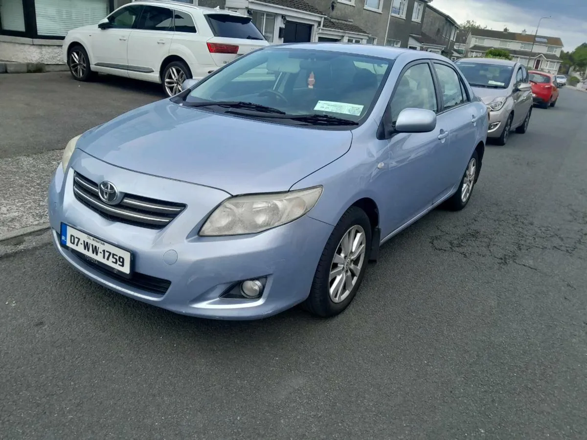 Toyota corolla - Image 2