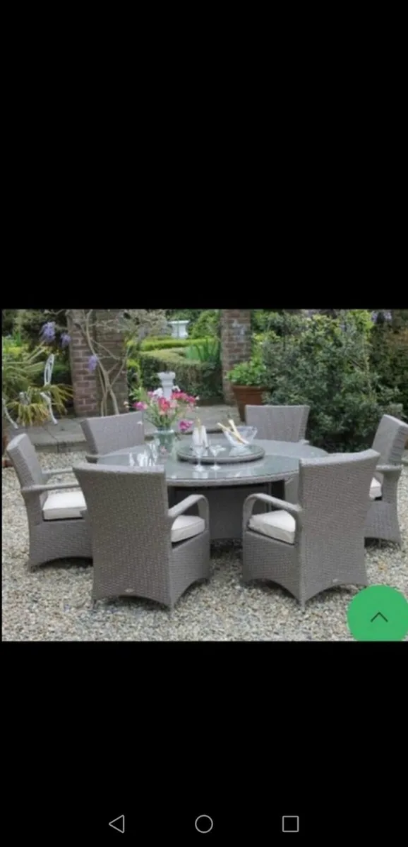 *CLEARANCE* Brand New 6 Seat Rattan Set C/W Lazy S - Image 1