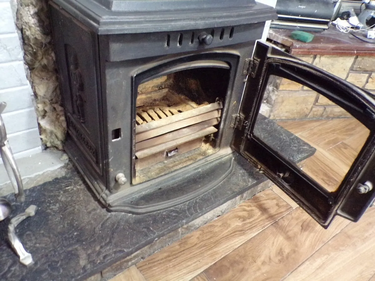 solid fuel stove - Image 3
