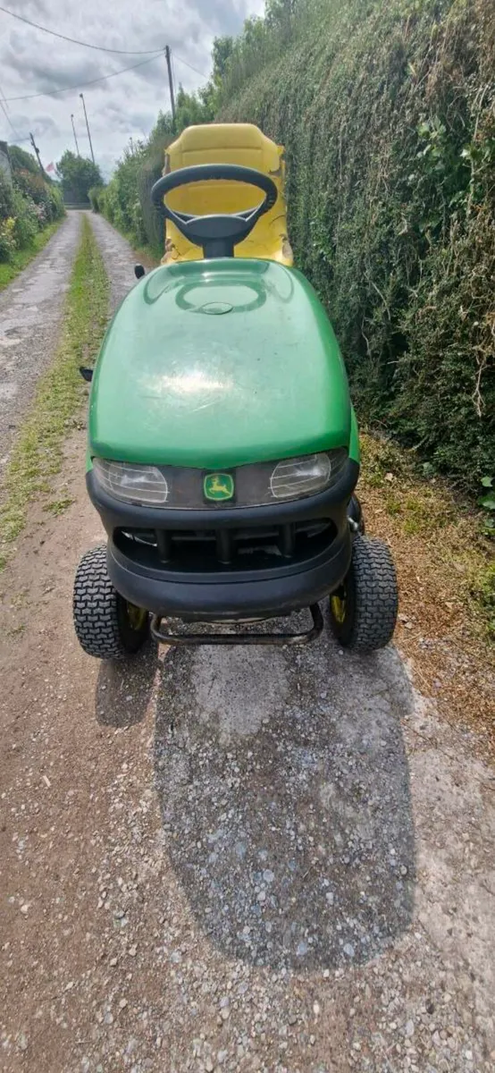 John derre mower - Image 2