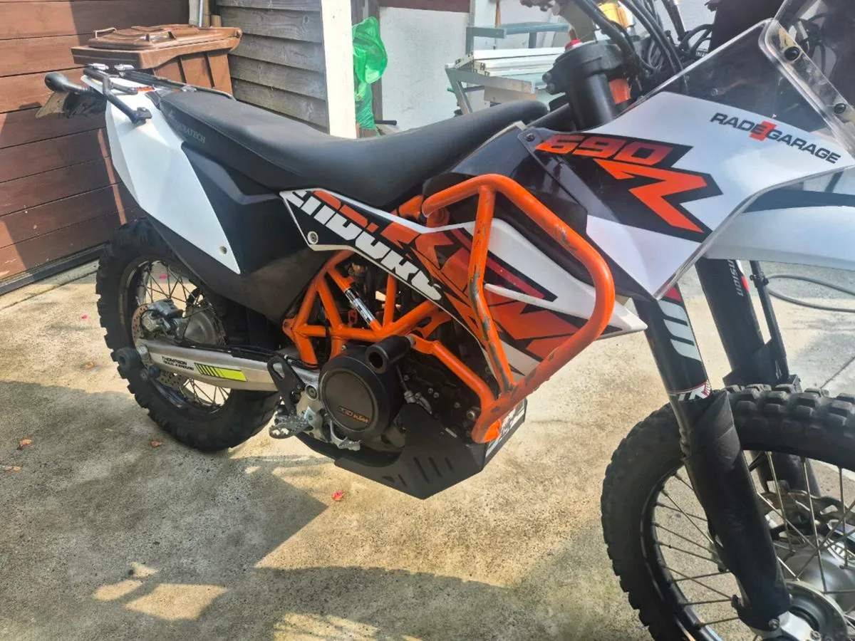 KTM 690 Enduro R - Image 2