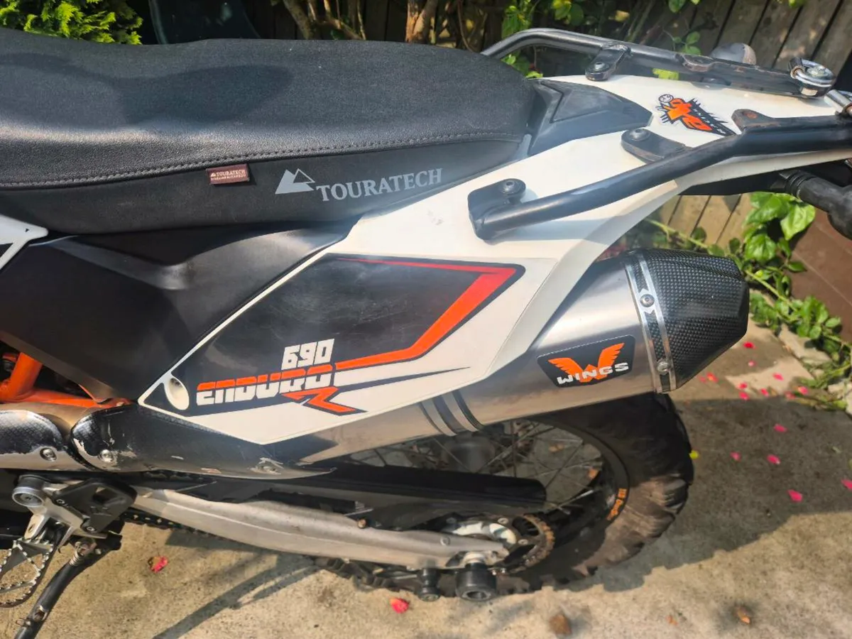 KTM 690 Enduro R - Image 3