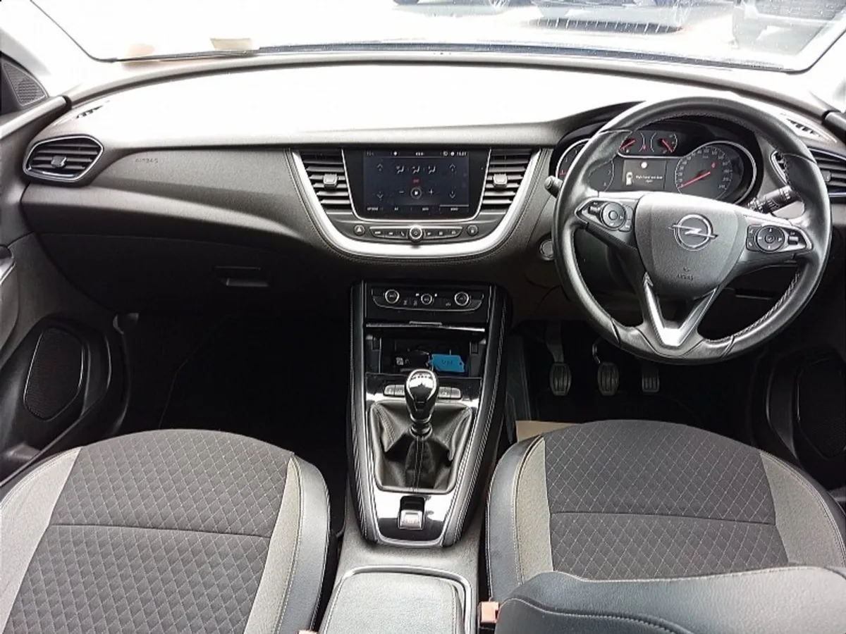 Opel GRANDLAND X SRi 1.2i Petrol130 6 Speed - Image 3