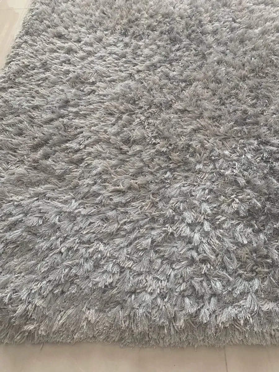 Silver/grey Rug - Image 2