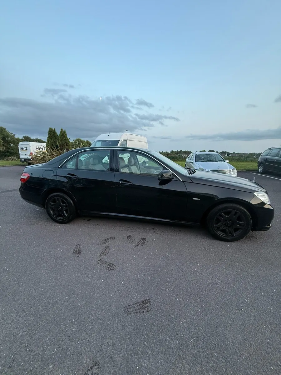 MERCEDES E200 WITH TAX AND NCT - Image 4