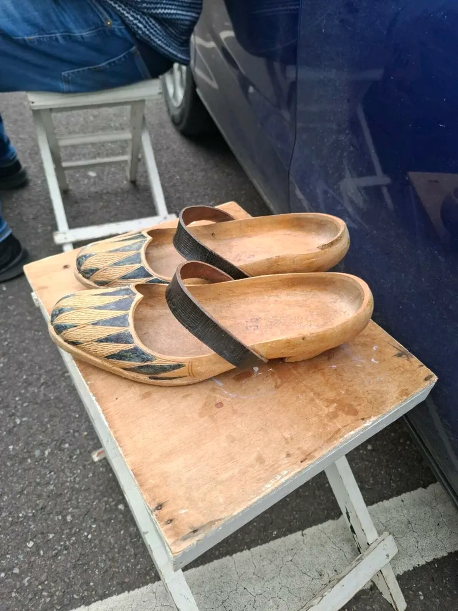 Women size 4 old clogs postage possible - Image 1