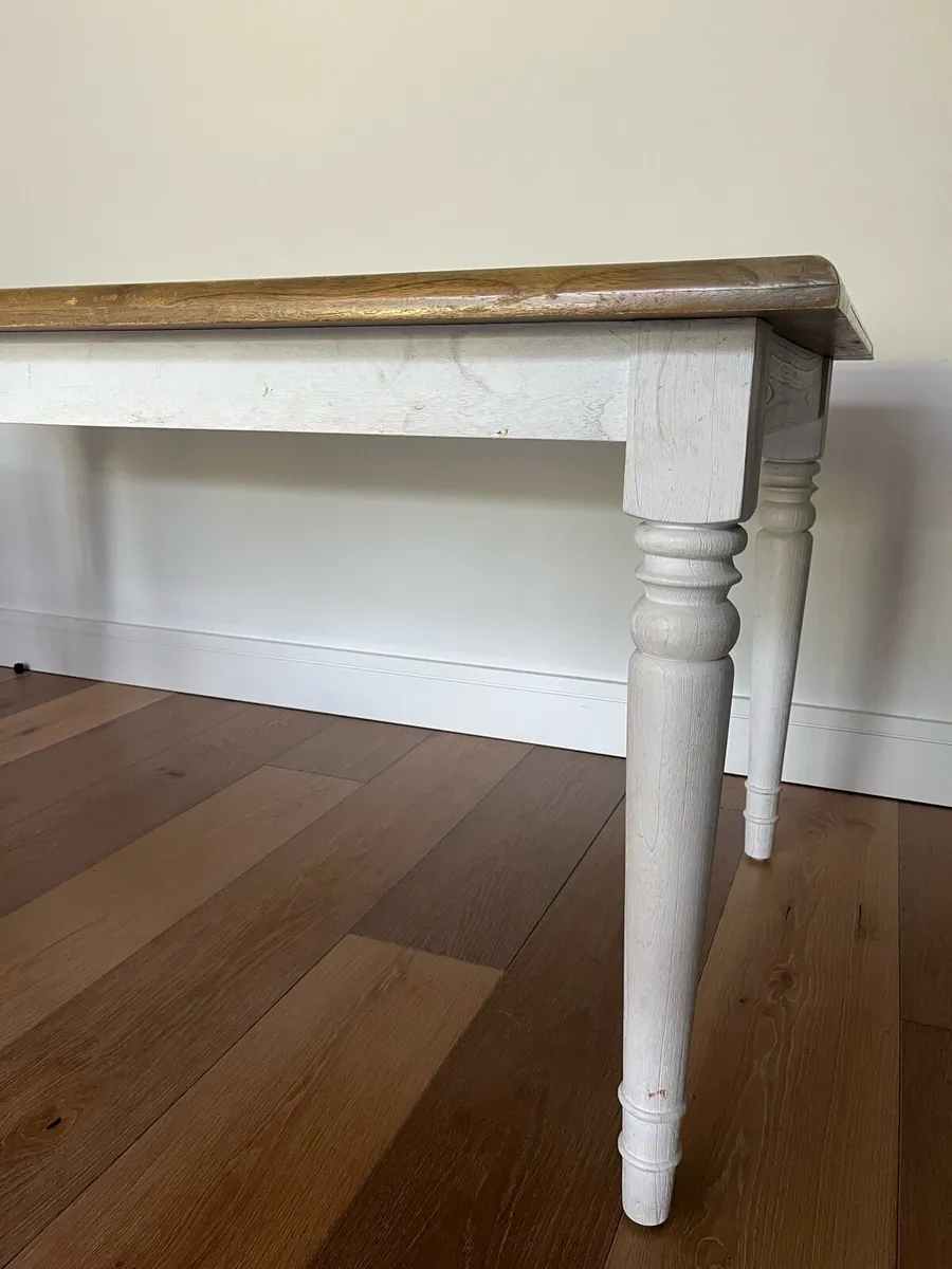 Dining table - Image 2