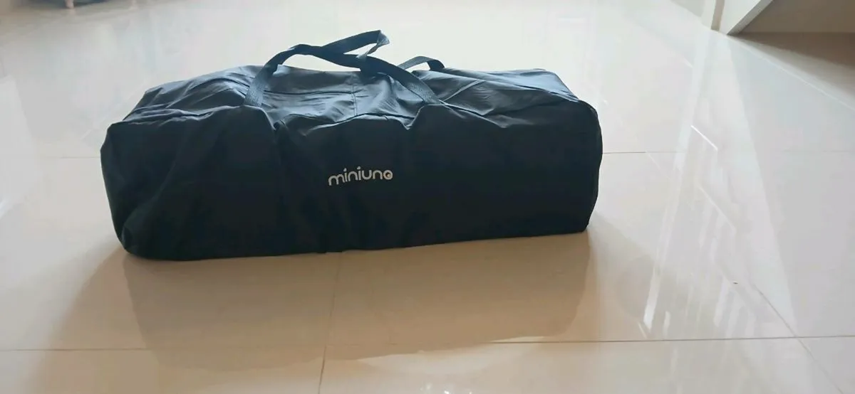 Travel Cot - Image 2