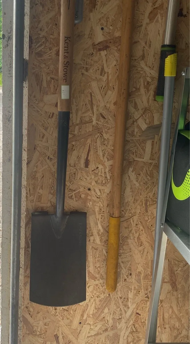 Gardening tools - Image 2