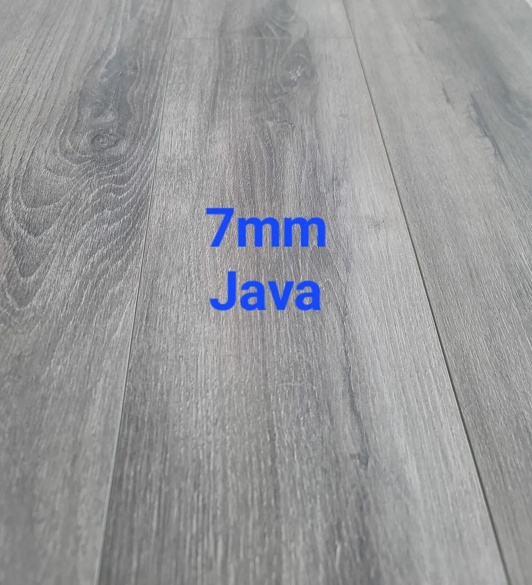 7mm laminate flooring - Image 1