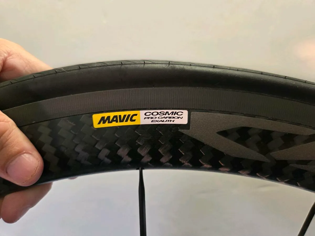 Mavic Cosmic Pro Carbon Exalith Wheelset - Image 2