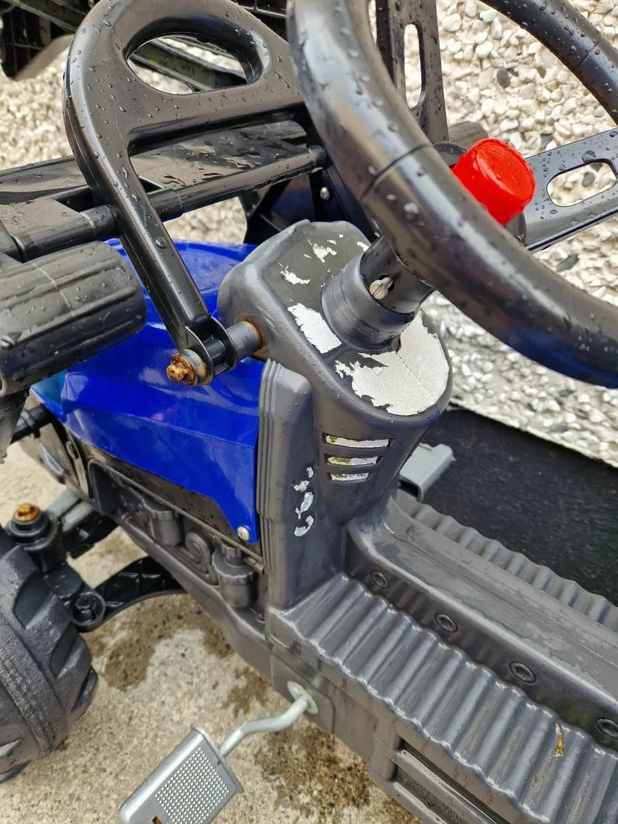 Kids New Holland Ride on Front Loader Tractor and - Image 3