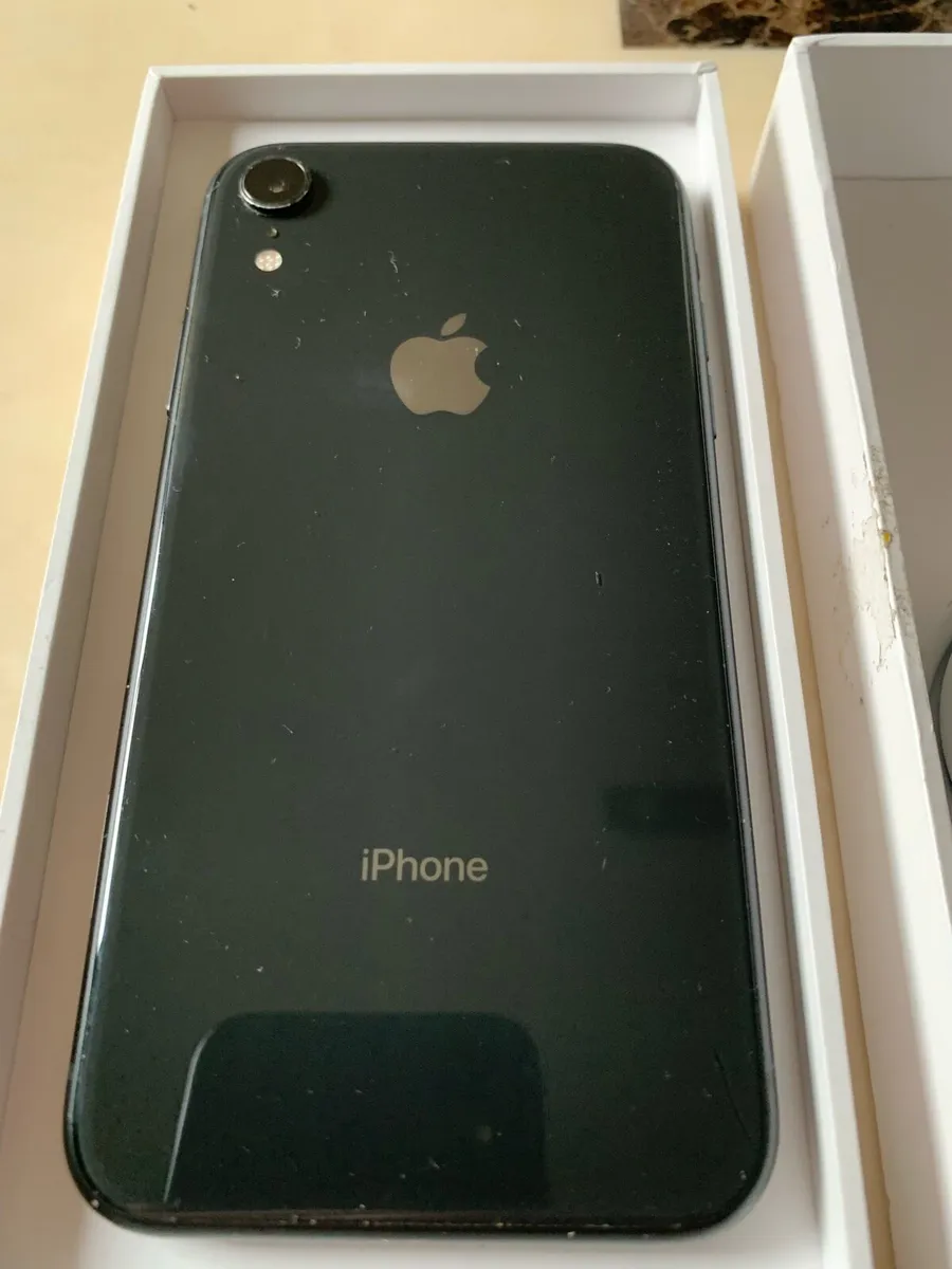 iPhone XR 128GB - Image 2