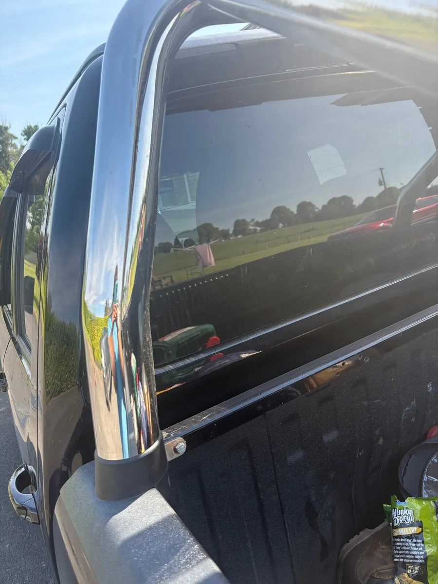 Volkswagen Amarok - Image 4