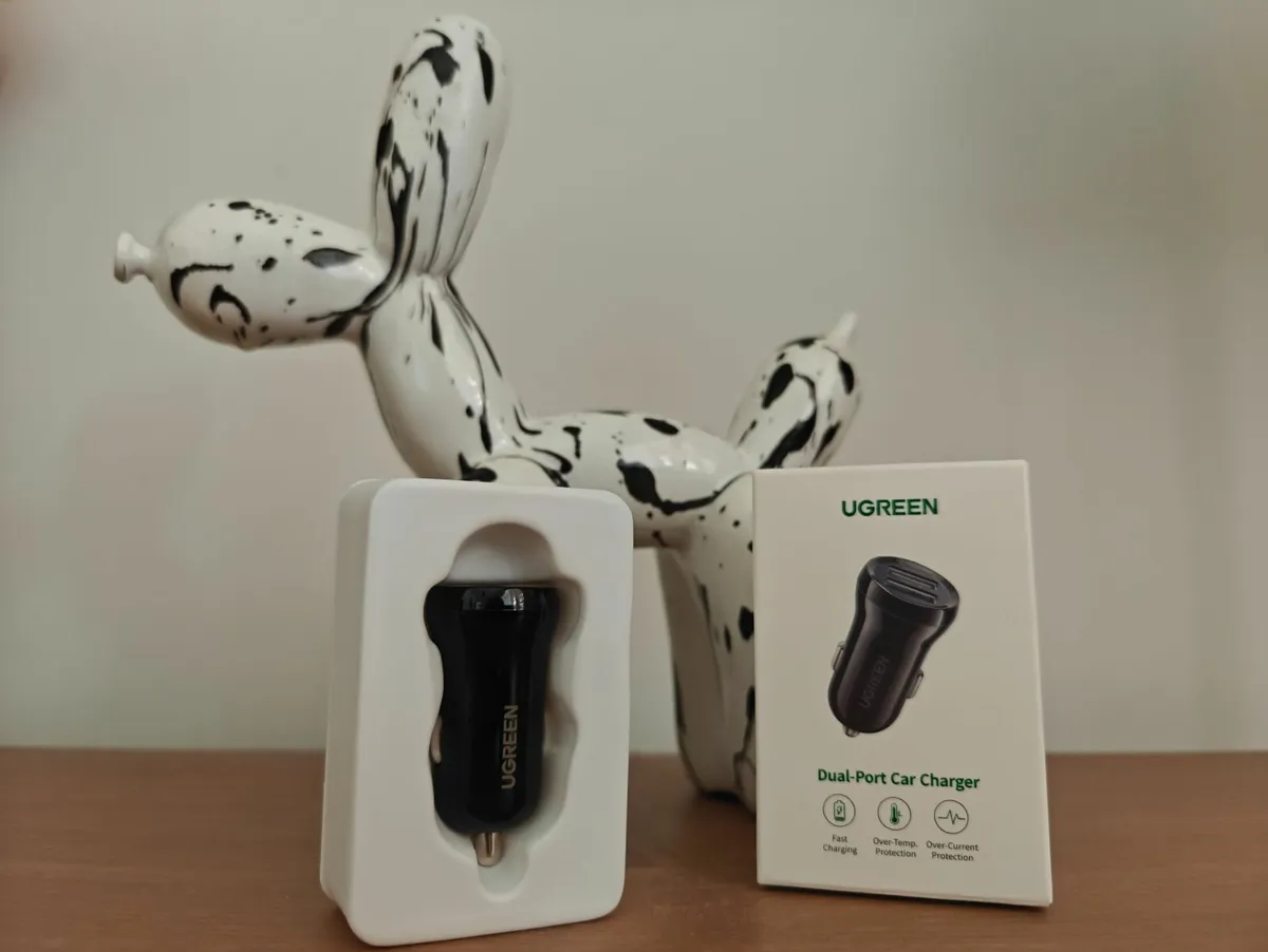 UGREEN DUAL PORT CAR CHARGER 2x USB 2.40A - Image 1