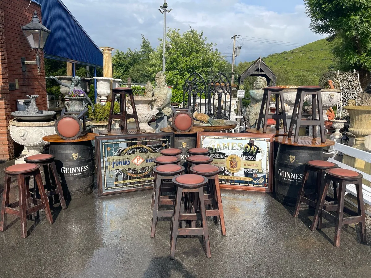 16 good quality bar stools - Image 4